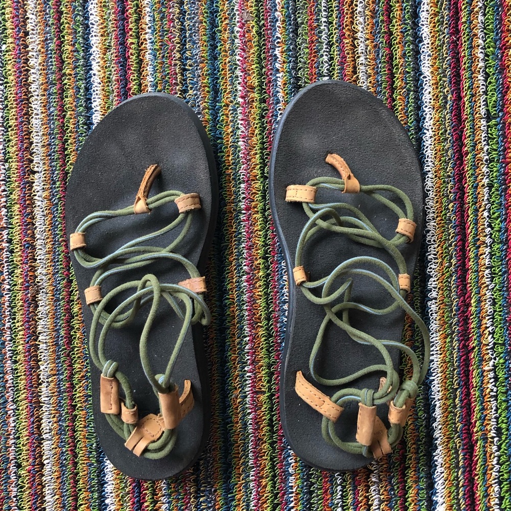 Teva Women’s Voya Infinity sandals